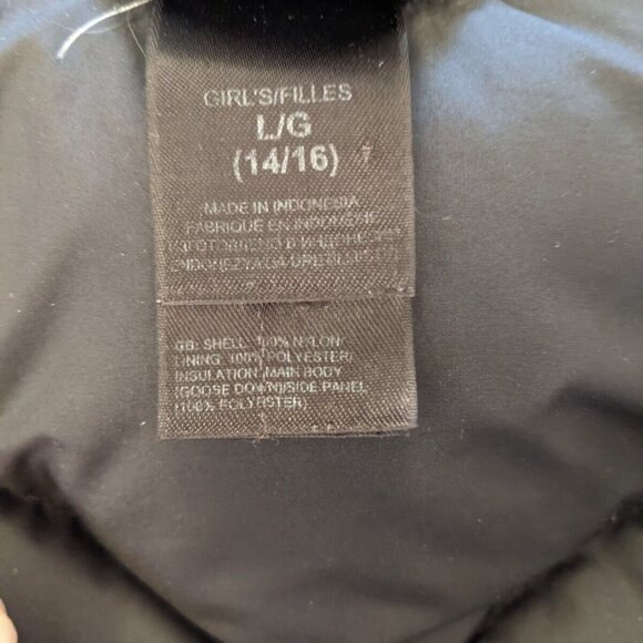 The North Face women's black 550 down filled vest - Picture 5 of 13